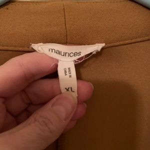 Excellent condition. Heavy rayon/polyester jacket. Machine wash and dry:)